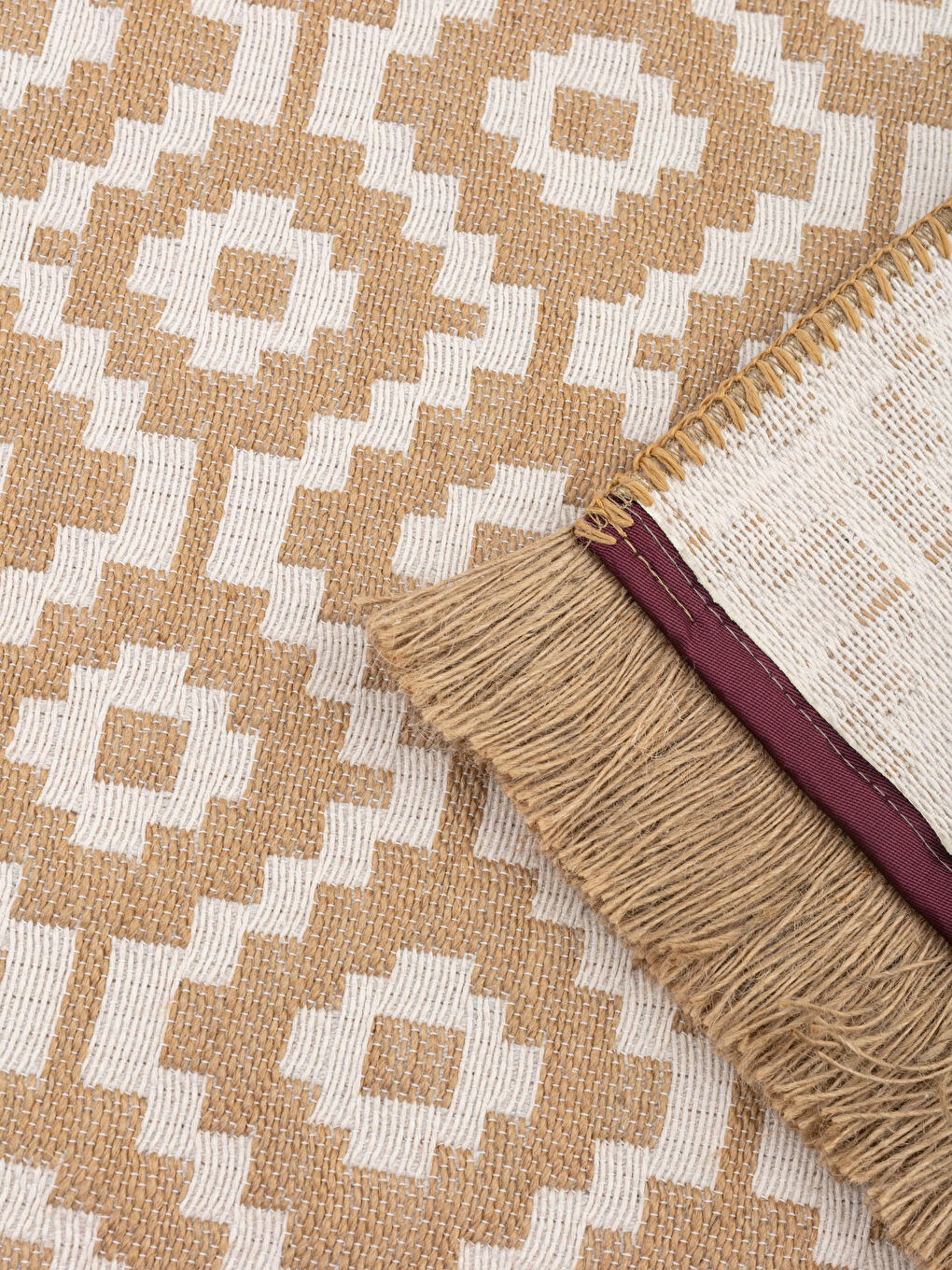 Karışık Kendinden Desenli Püsküllü Halı 75x150 cm-1