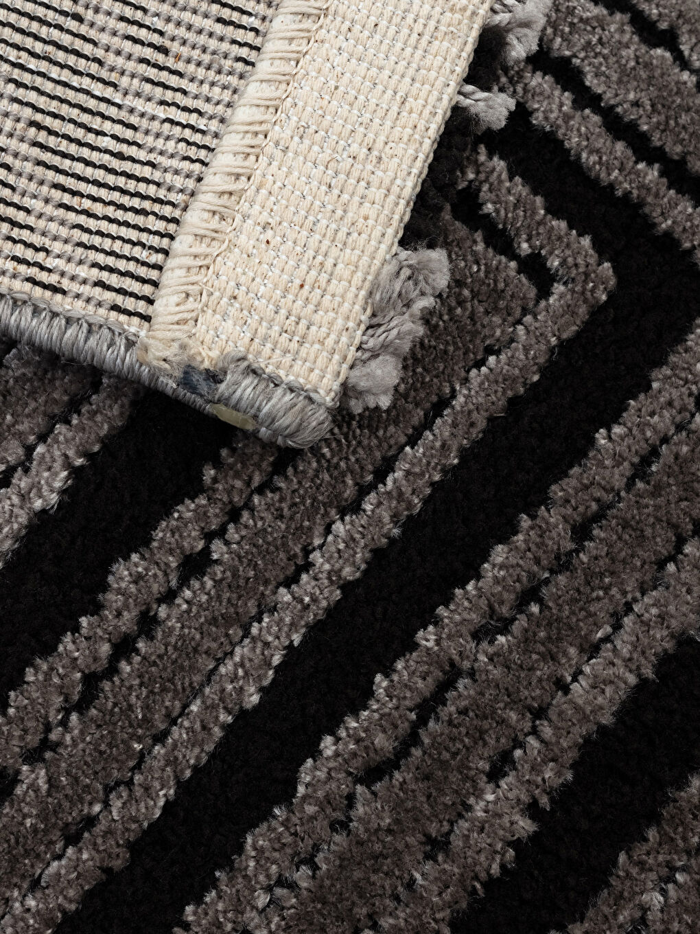 Self Patterned Carpet 160x230 Cm-1