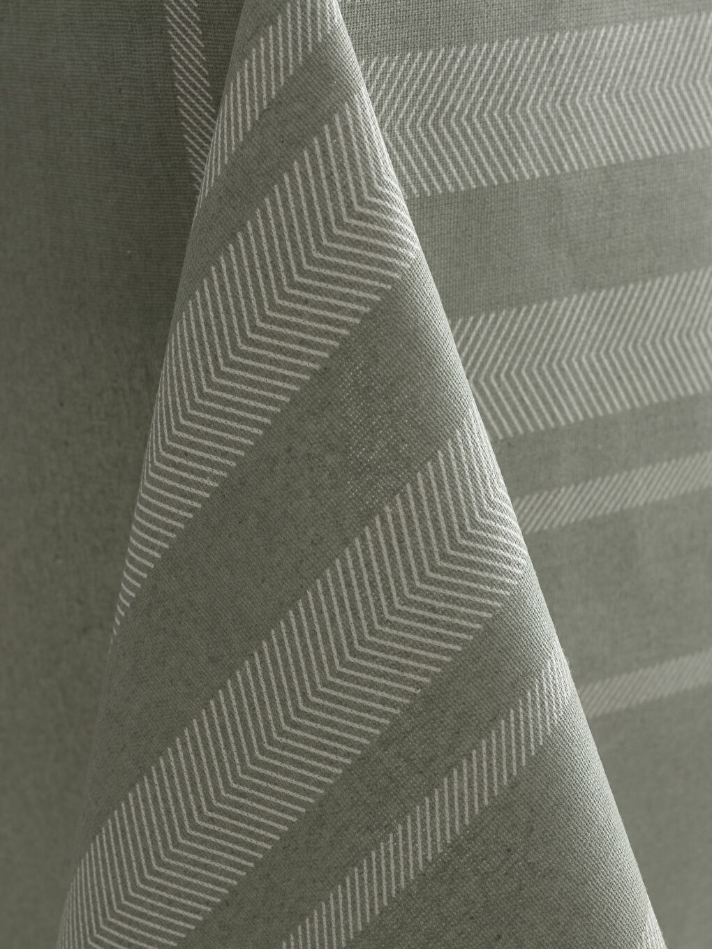 Yeşil Çizgili Masa Örtüsü 150x200 cm-1