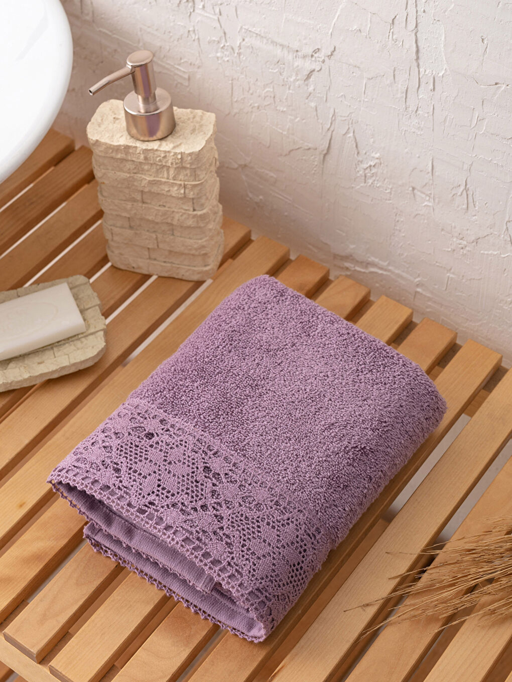 Lace Detailed Curl Face Towel 50x80 Cm