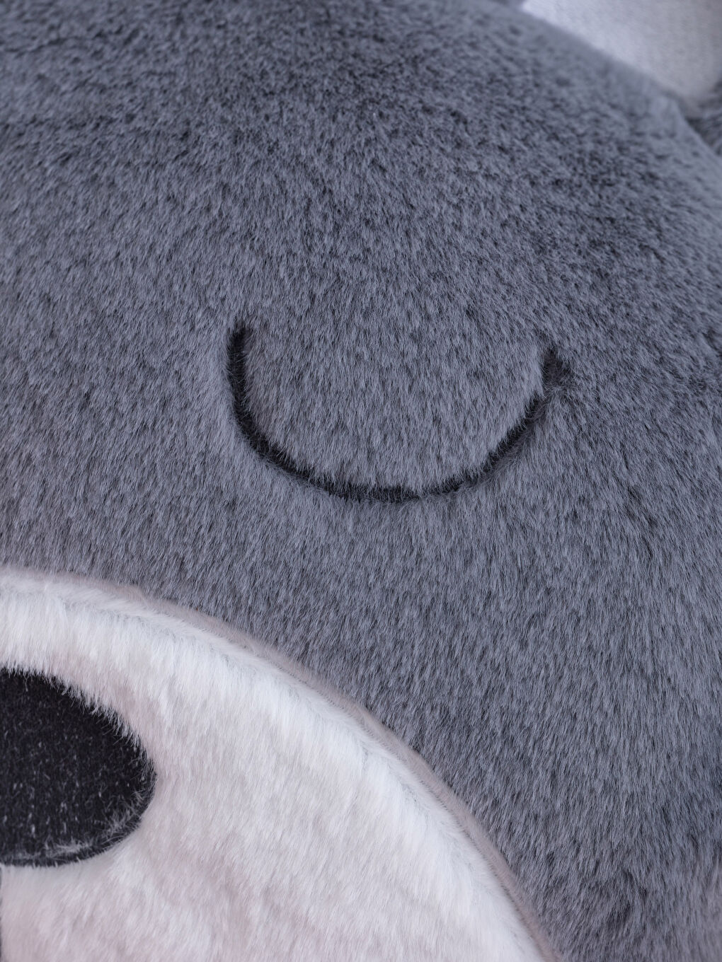 Karışık Nakış Detaylı Pelüş Dolgulu Bebek Kırlent 36x34 cm-1