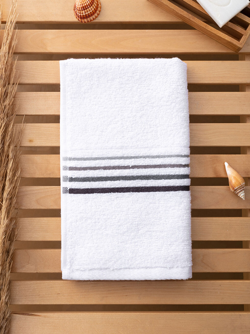 Beyaz Çizgili Bukle El Havlusu 30x50 cm-1