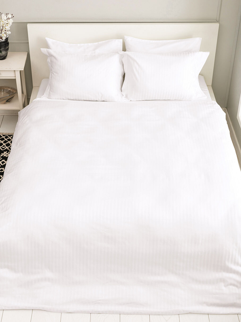 Beyaz Çift Kişilik Nevresim Takımı-1