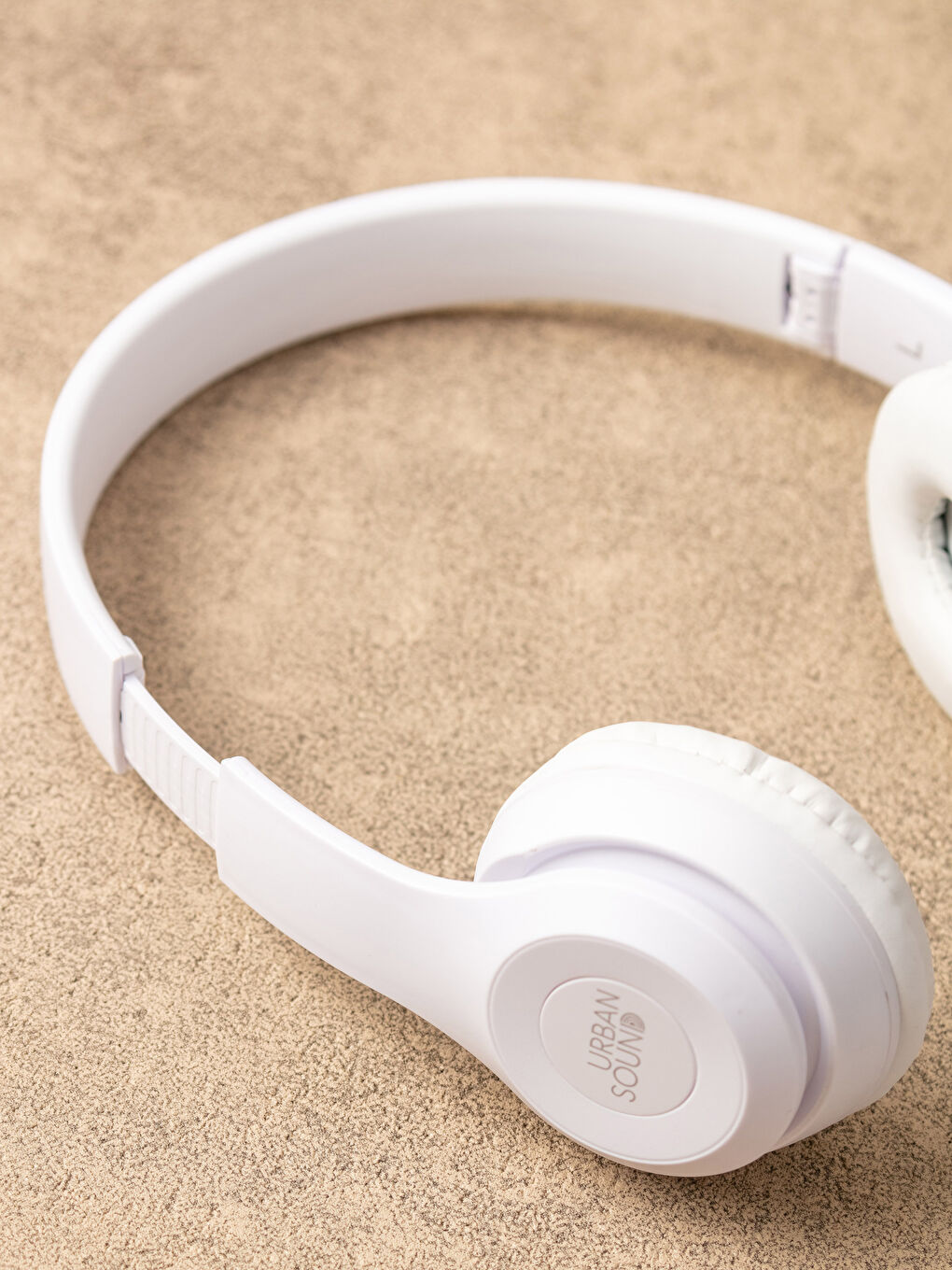 LCW ACCESSORIES Urban Sound Over-Ear Wired Headphones -W1JS29Z8-Q6K