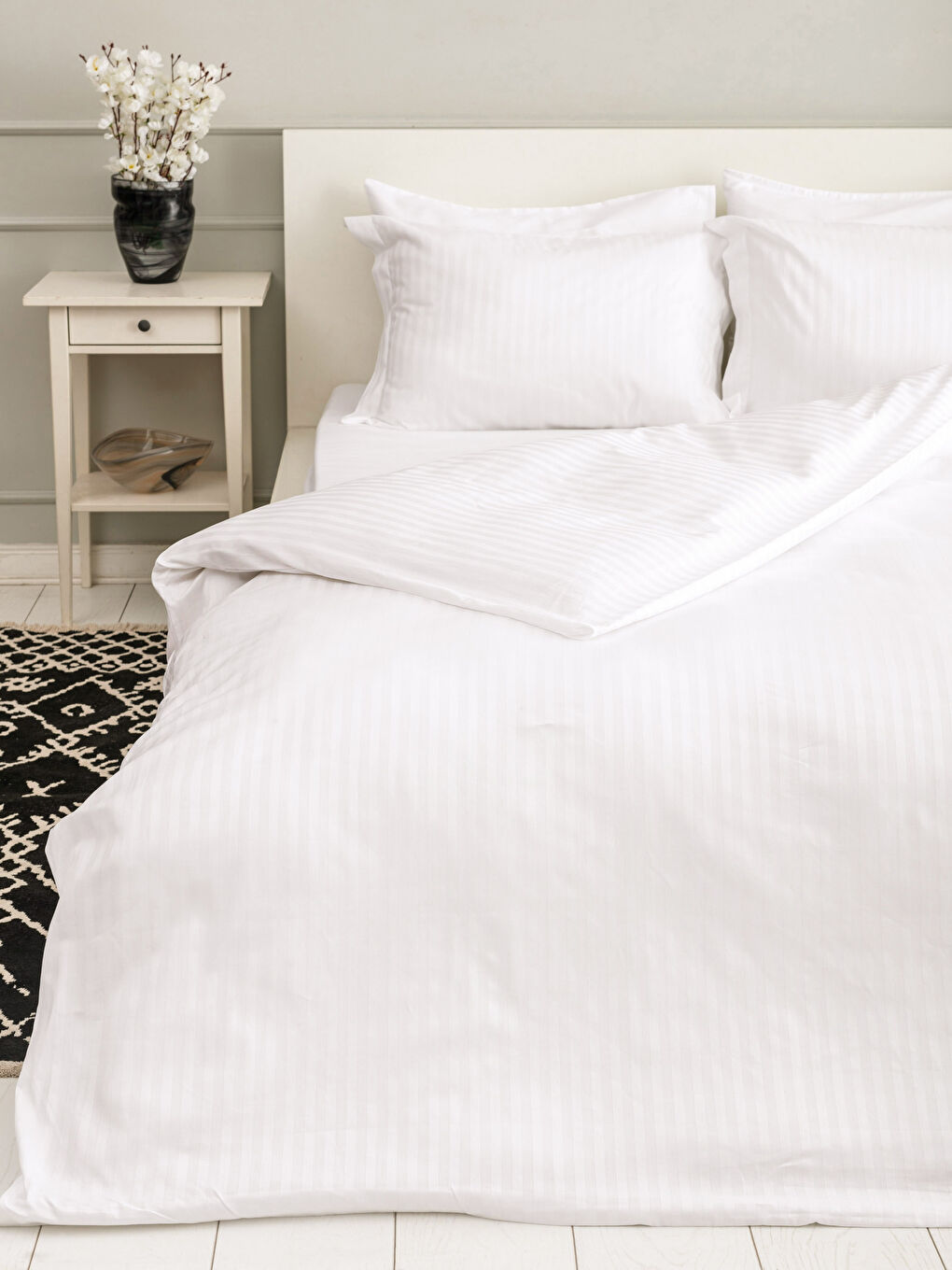 Beyaz Çift Kişilik Nevresim Takımı