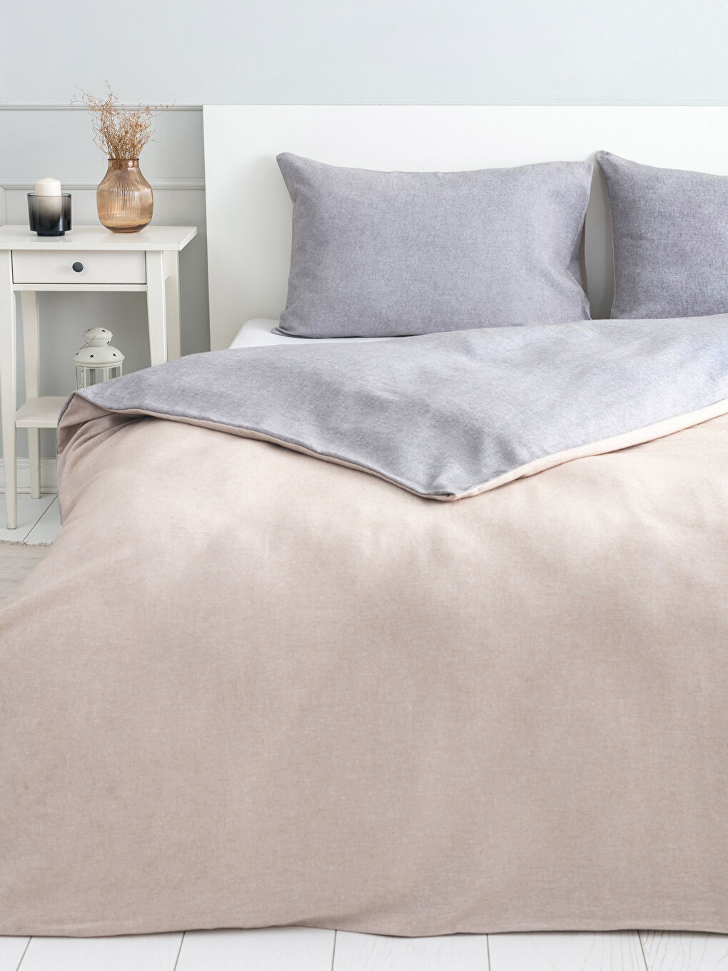 Çift Kişilik Çift Taraflı Düz Flanel Nevresim ve Yastık Kılıfı-1