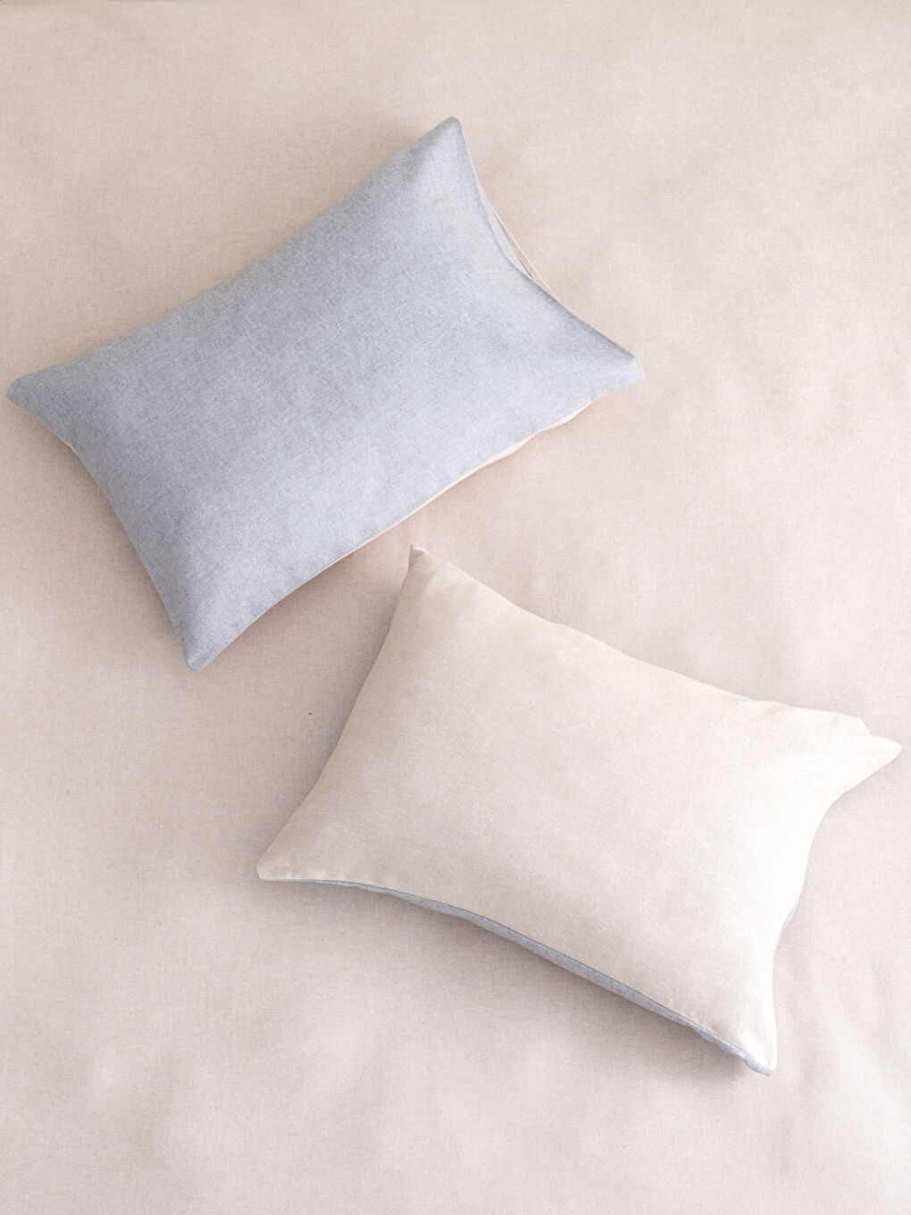 Çift Kişilik Çift Taraflı Düz Flanel Nevresim ve Yastık Kılıfı-2