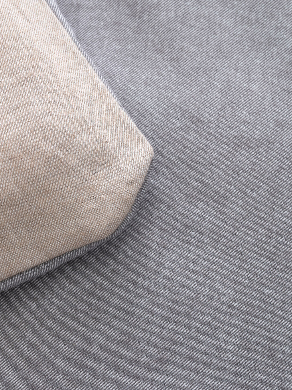 Çift Kişilik Çift Taraflı Düz Flanel Nevresim ve Yastık Kılıfı-4