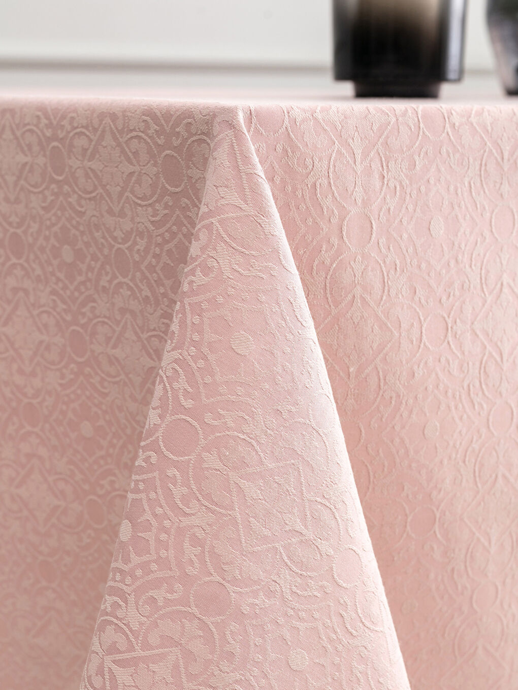 Nappe Jacquard Imprimée 160x220 Cm-1