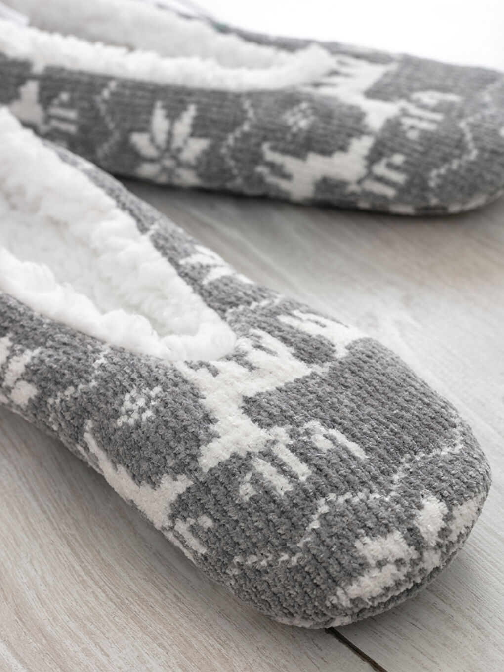 Gri Desenli Triko Kadın Ev Patiği-2
