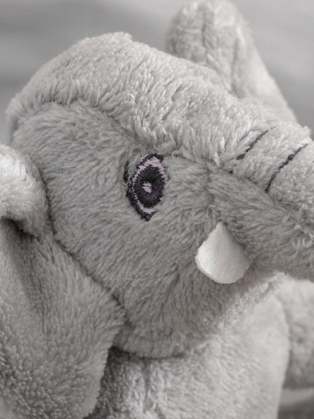 وسادة نوم الطفل فيل قطيفة محشوة بتفاصيل تطريز 12x9 سم-2