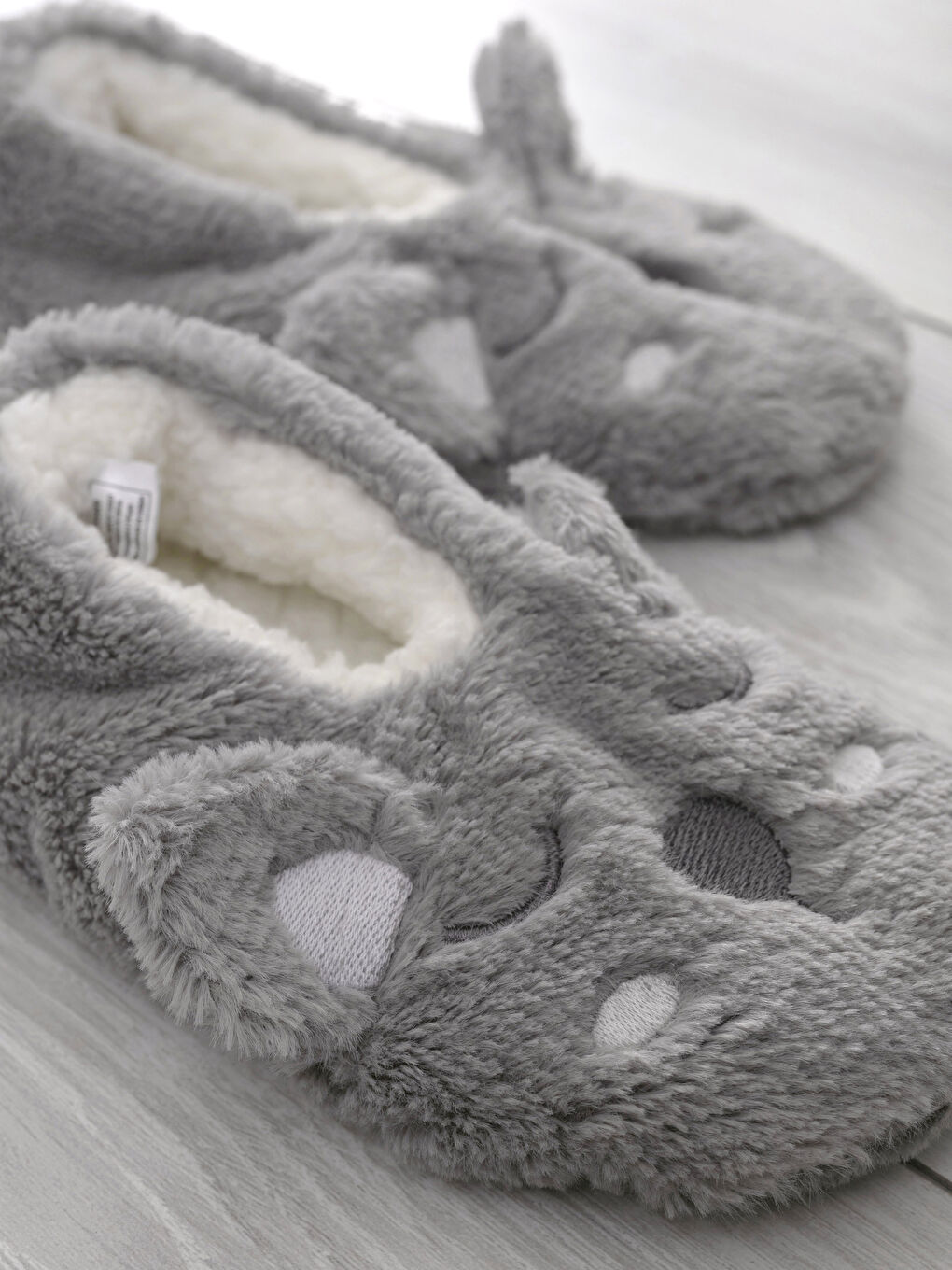 Gri Nakış Detaylı Pelüş Erkek Çocuk Ev Ayakkabısı-2