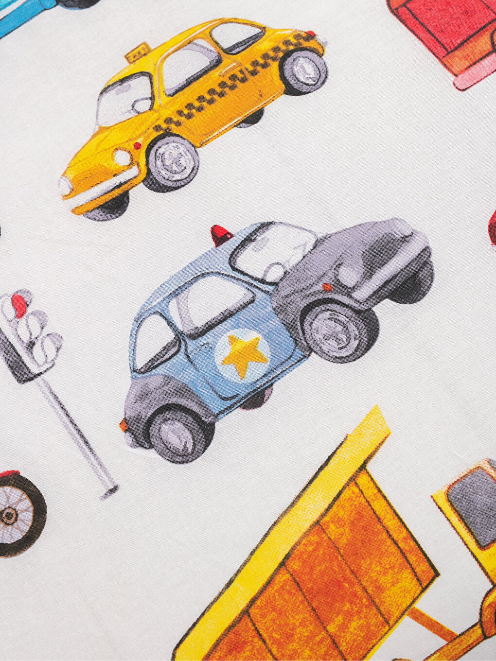 Tek Kişilik Taşıt Desenli Çocuk Nevresim Takımı-4