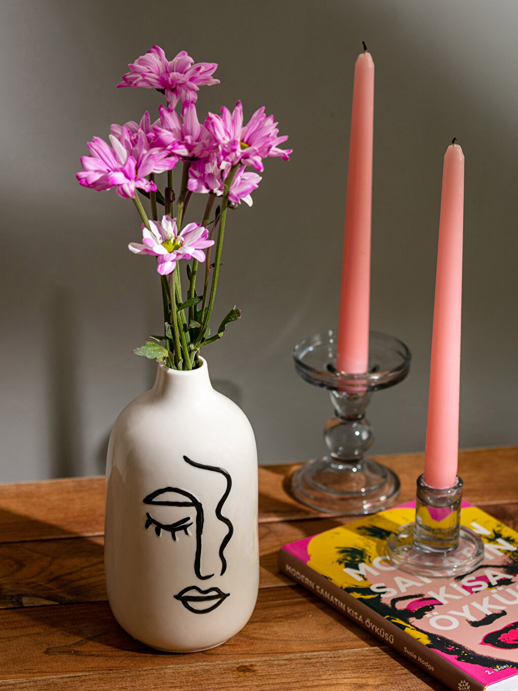 Siyah Yüz Baskılı Seramik Dekoratif Vazo 10x9x20 cm