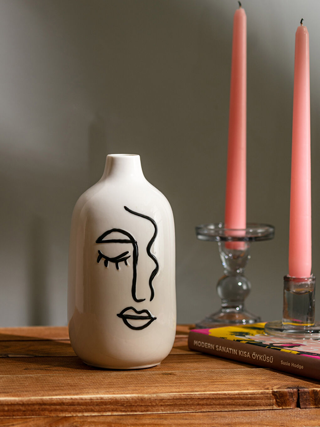 Siyah Yüz Baskılı Seramik Dekoratif Vazo 10x9x20 cm-1