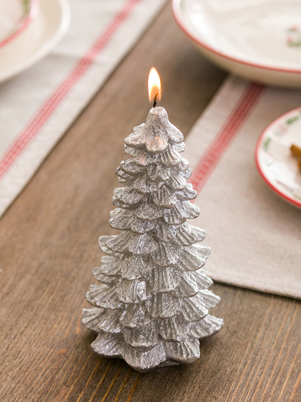 Božićna Tematska Dekorativna Sveća 16 Cm-2