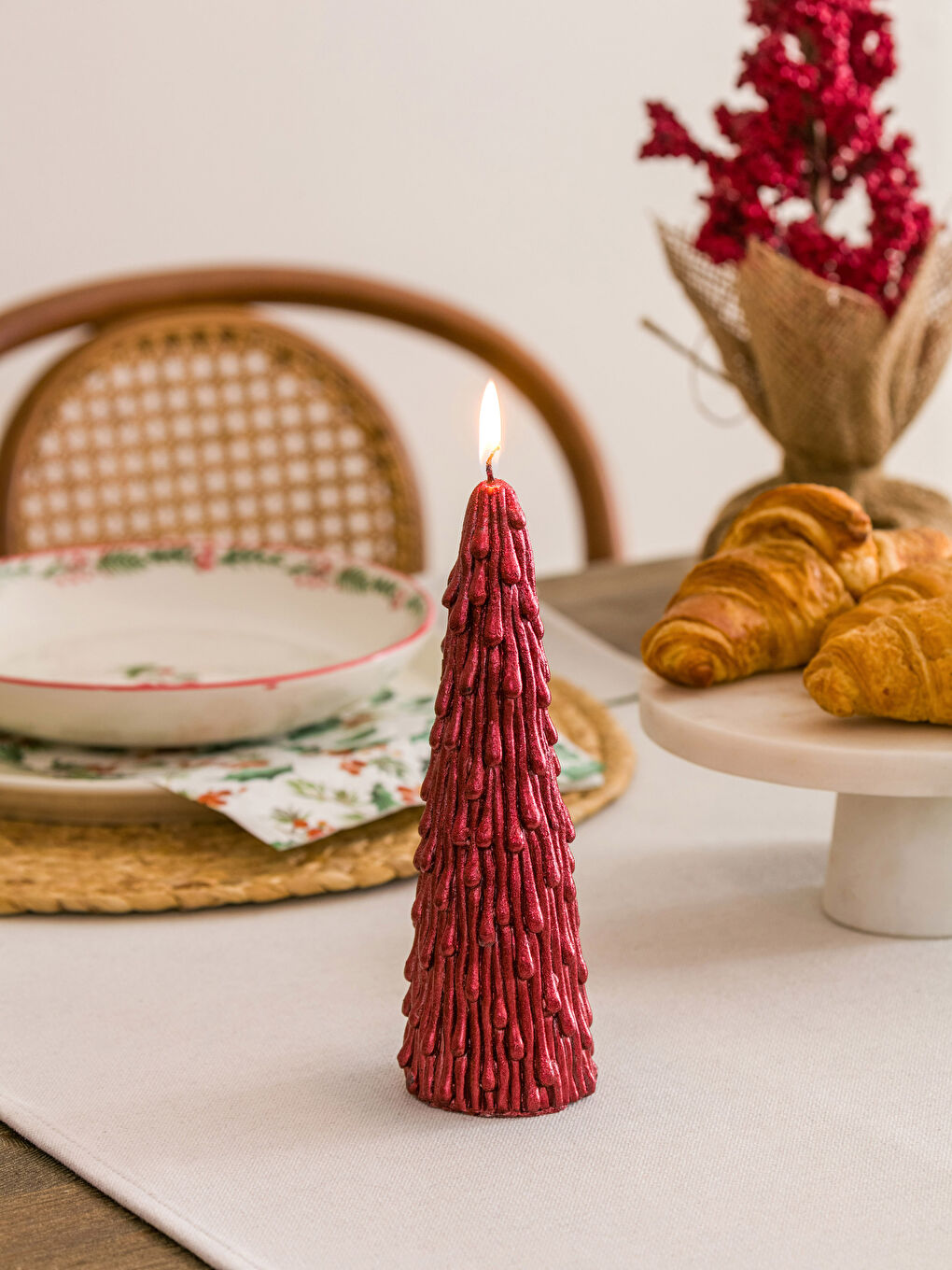 Božićna Tematska Dekorativna Sveća 20 Cm