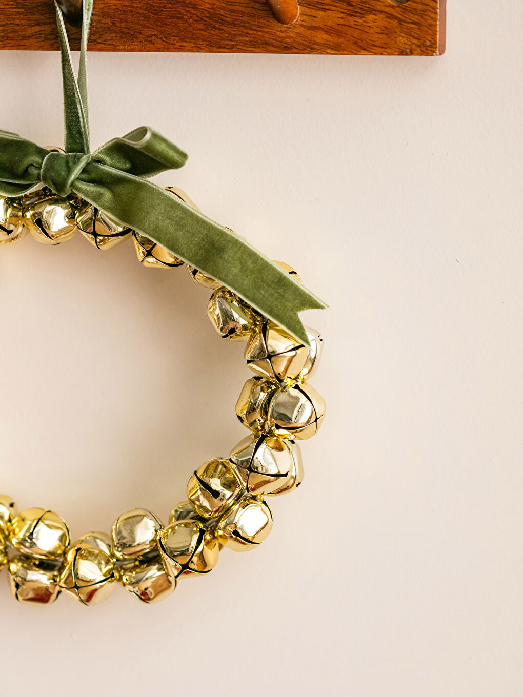 Karışık Askılı Metal Kapı Süsü 20x26 cm-1