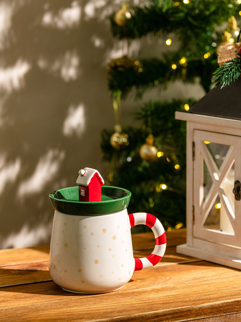 Božićna keramička šolja sa poklopcem-2