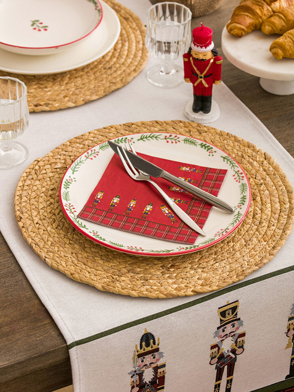 LCW HOME Nutcracker Printed Paper Napkin 20 Pcs 33x40 Cm -W27676Z8-F9C