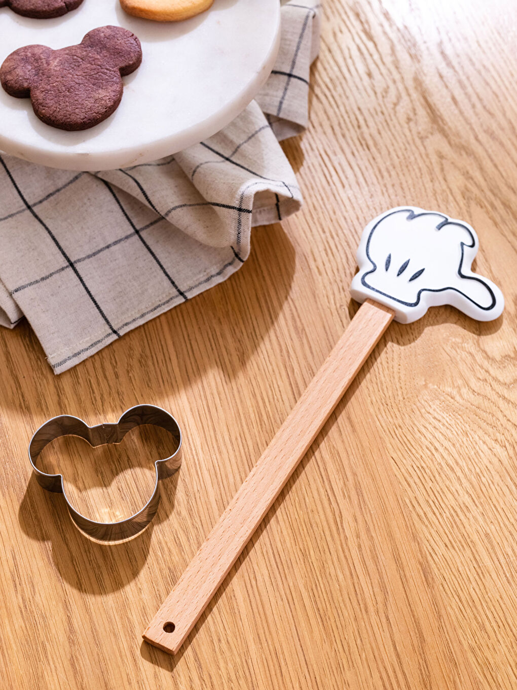 LCW HOME Mickey Mouse Licensed Spatula and Cookie Mold -W29787Z8-F9C