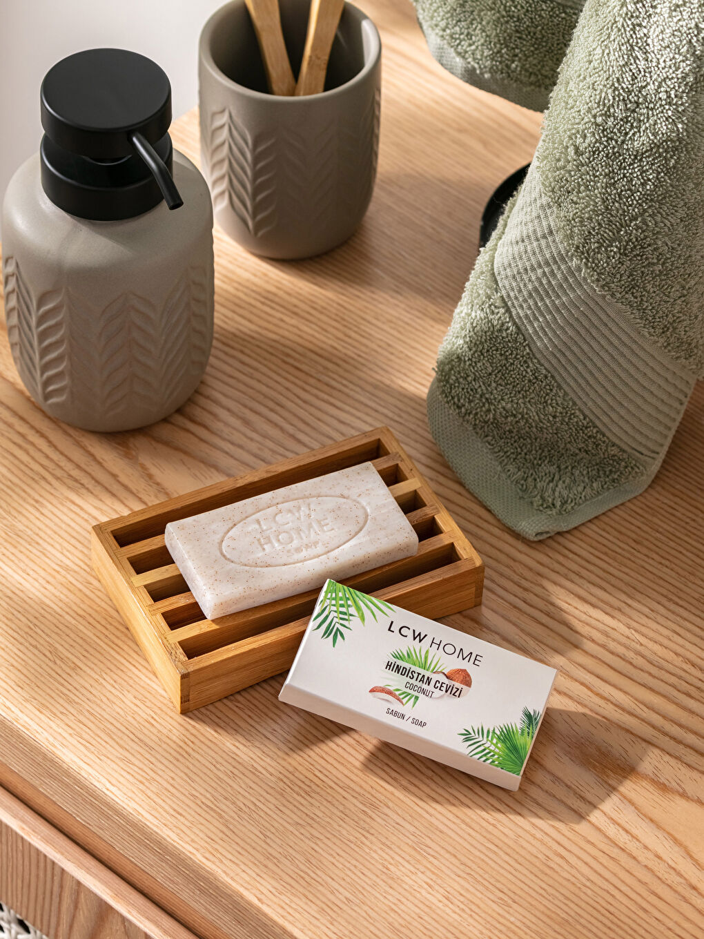 LCW HOME صابون صلب برائحة جوز الهند 50 غرام -W2AI91Z8-LRR