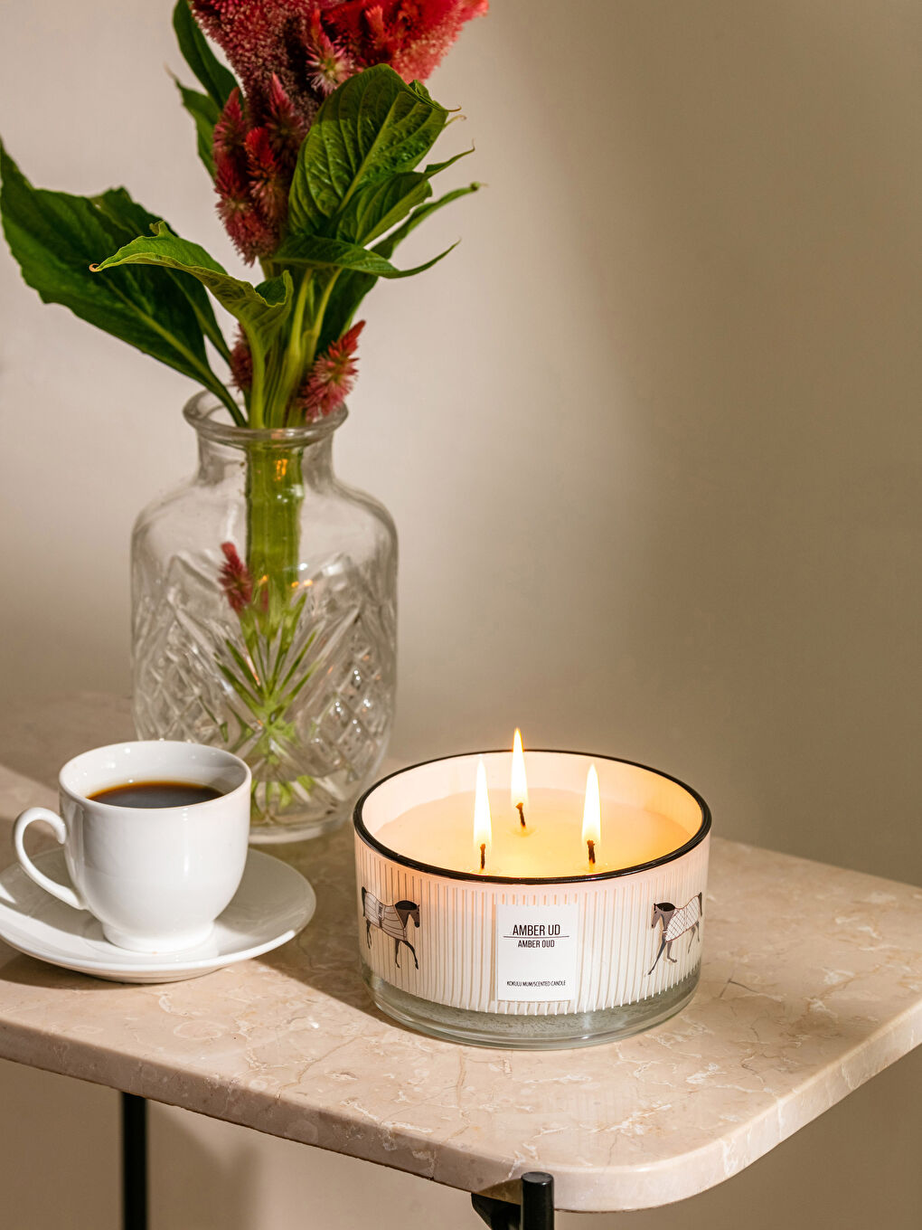 Karışık Amber Kokulu Dekoratif Mum 270 g