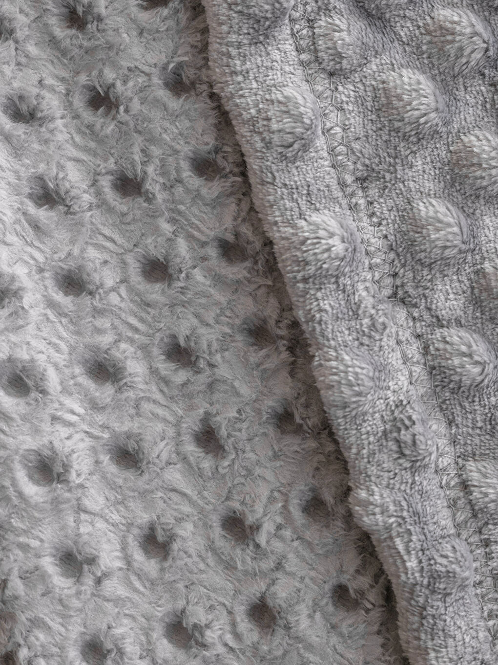 Gri Çift Kişilik Kendinden Desenli Battaniye 200x220 cm-3