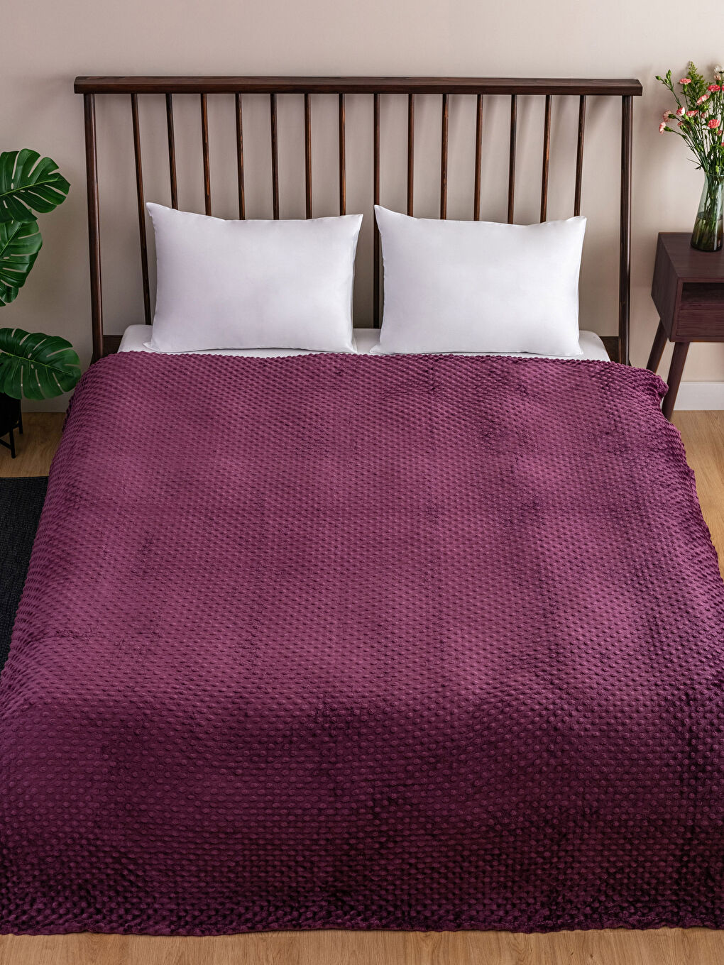 Double Self Patterned Blanket 200x220 Cm-1