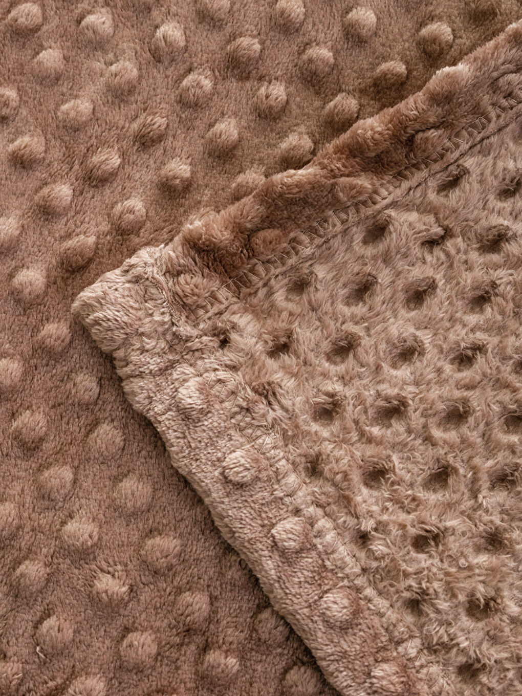 Kahverengi Çift Kişilik Kendinden Desenli Battaniye 200x220 cm-3