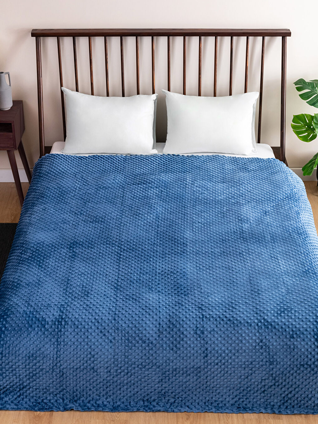 İndigo Çift Kişilik Kendinden Desenli Battaniye 200x220 cm-1