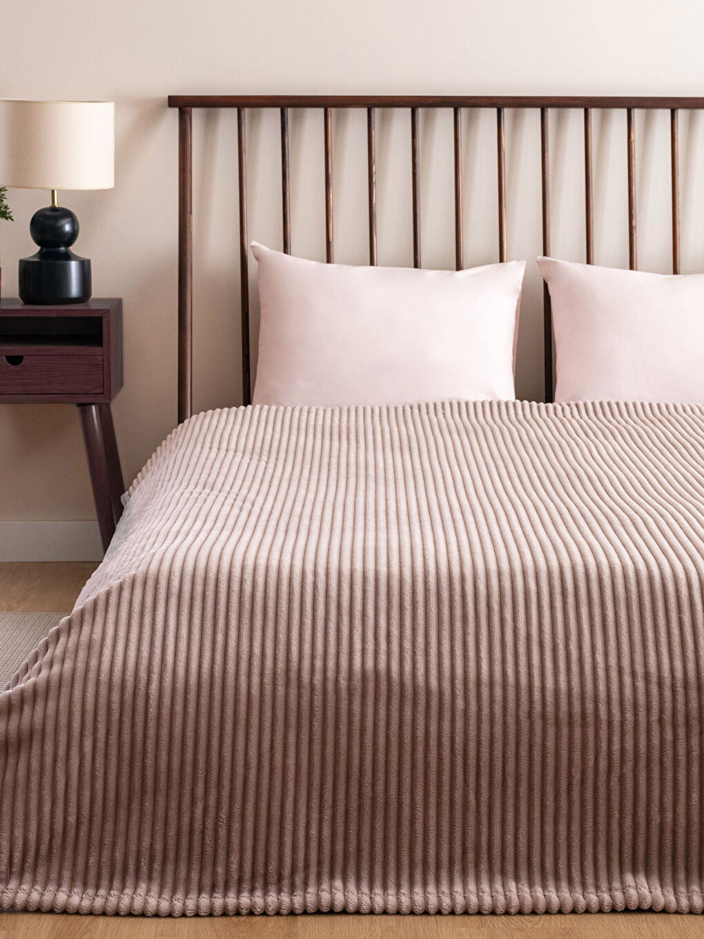 Bej Battal Boy Yumuşak Dokulu Çift Kişilik Battaniye 220x240 cm