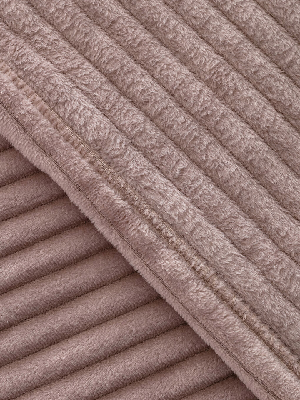 Bej Battal Boy Yumuşak Dokulu Çift Kişilik Battaniye 220x240 cm-3