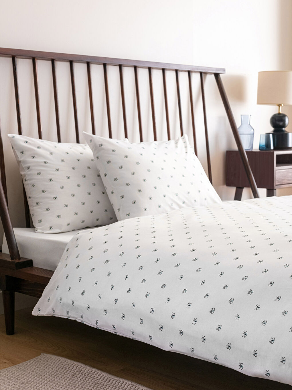 طقم غطاء لحاف مزدوج قطن مطبوع بعين