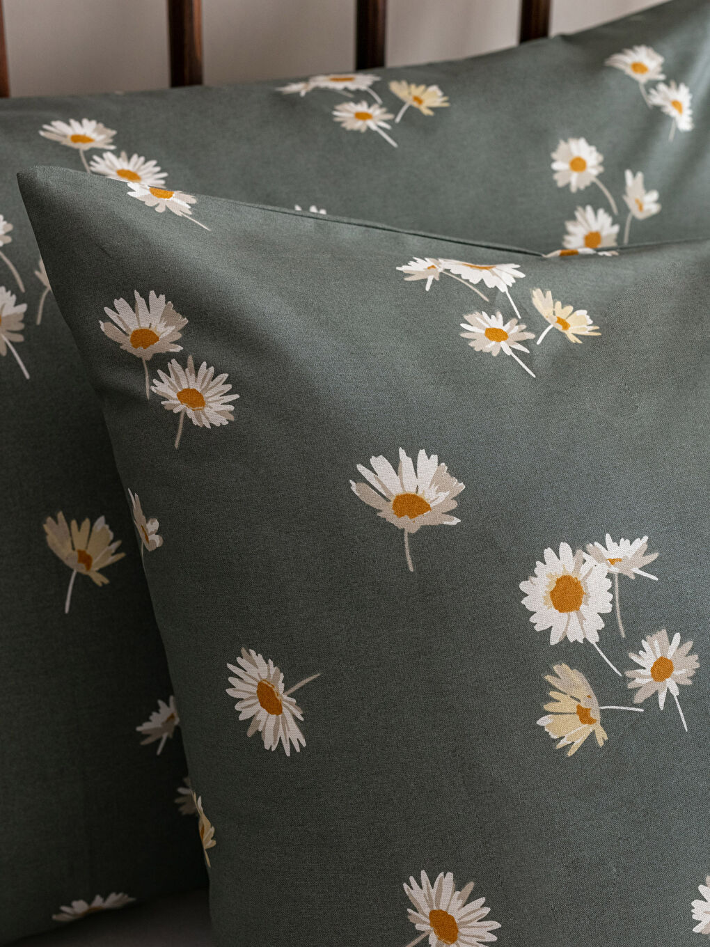 Karışık Papatya Baskılı Pamuklu Çift Kişilik Nevresim Seti-3