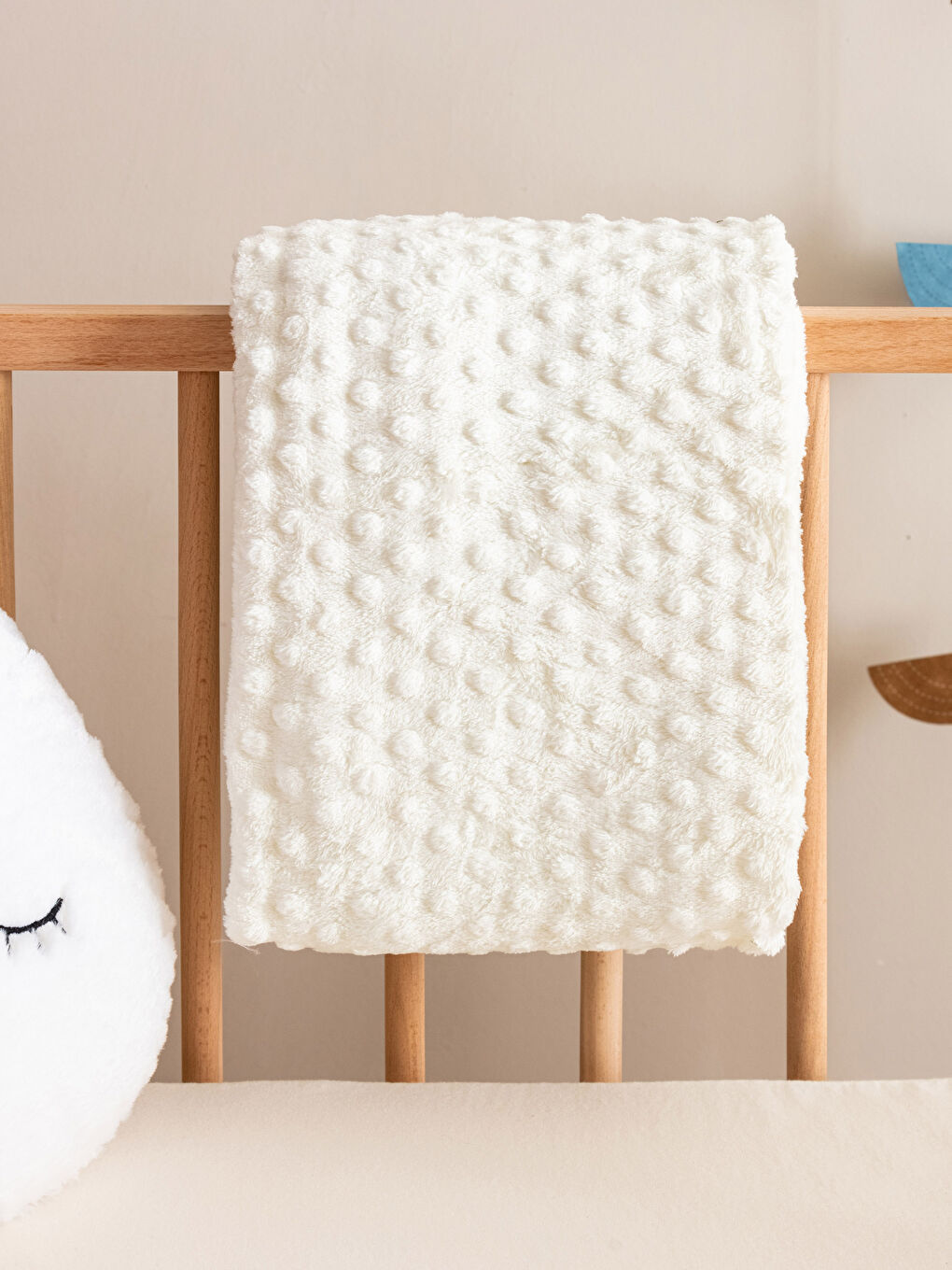 Ekru Tomurcuk Desenli Wellsoft Bebek Battaniye 90x110 cm-1