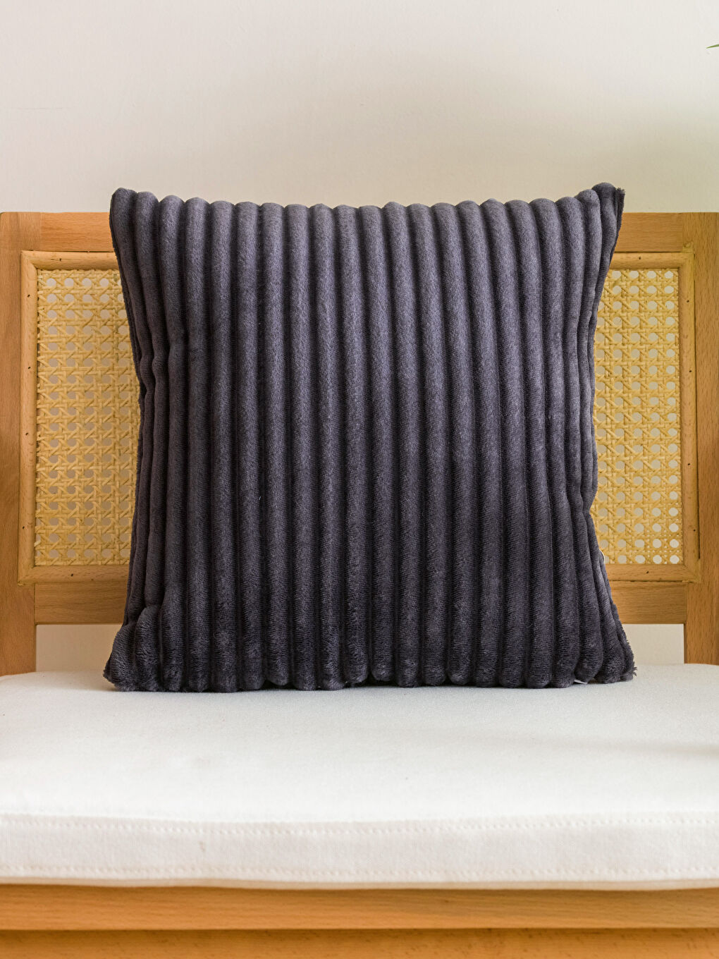 Self Patterned Welsoft Filled Cushion 45x45 Cm-1