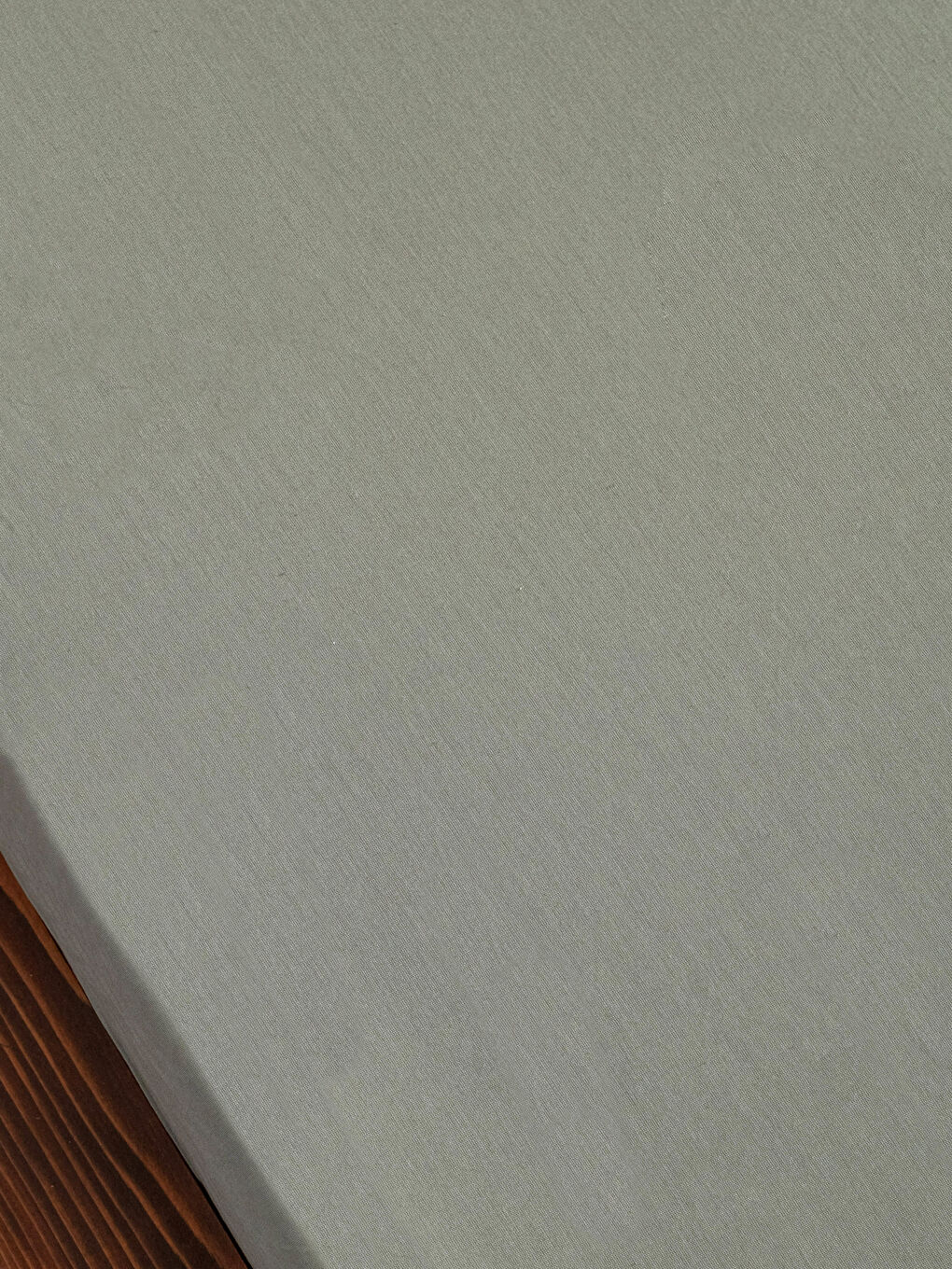 Yeşil Düz Pamuklu Lastikli Çift Kişilik Çarşaf 180x200x30 cm-1