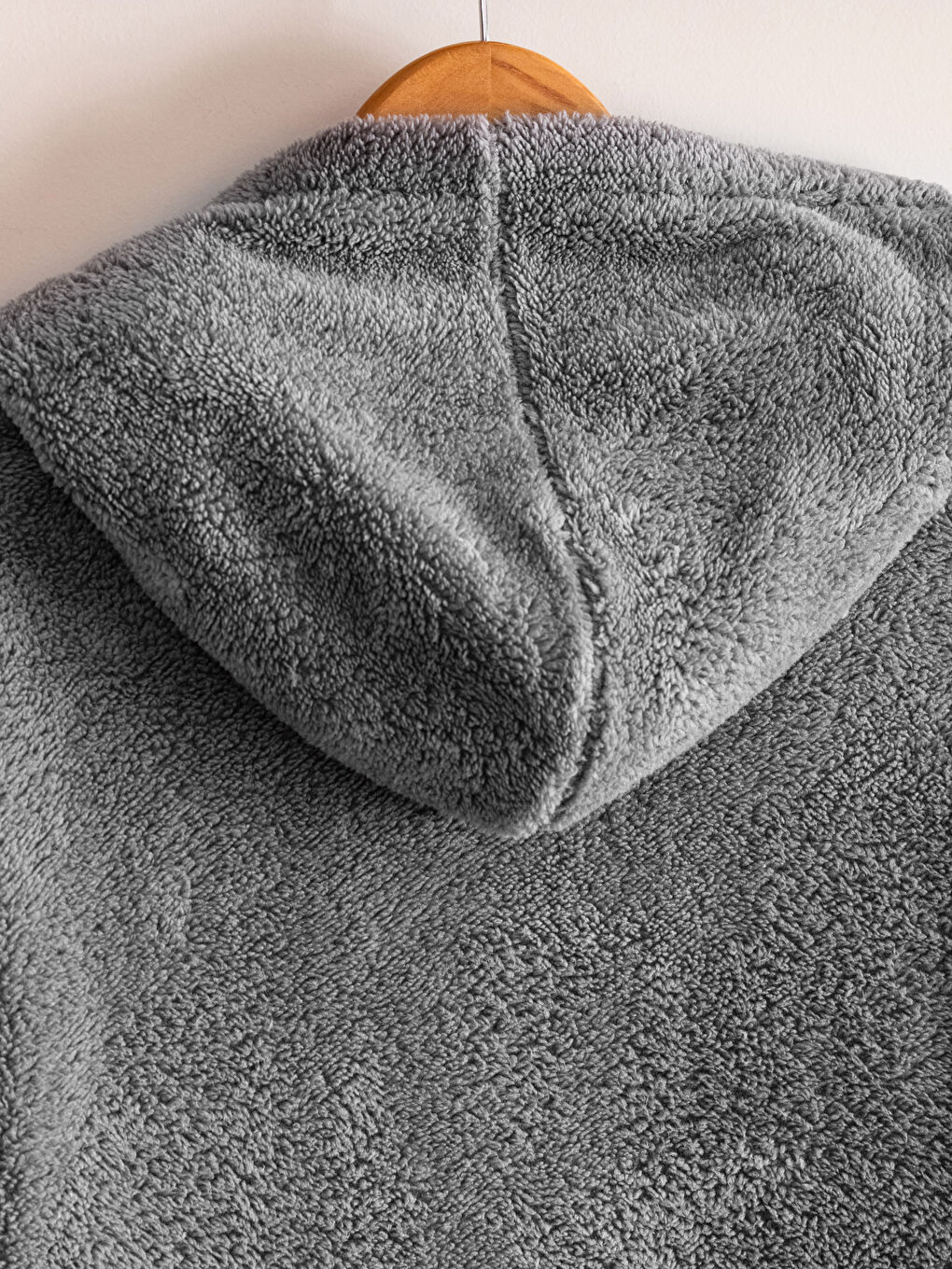 LCW HOME Gri Wellsoft Kapüşonlu Unisex Giyilebilir Battaniye - 3
