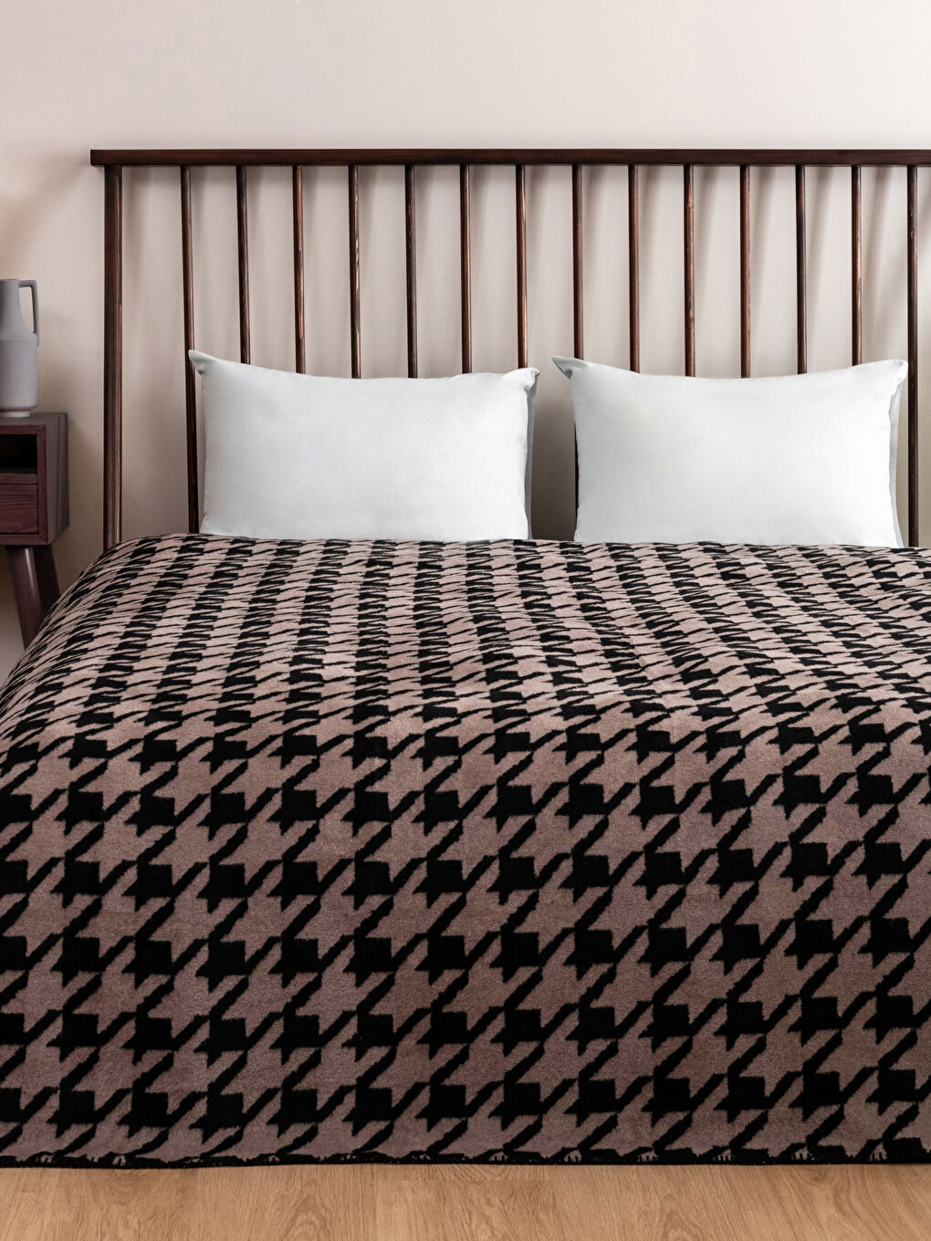 Karışık Kazayağı Desenli Çift Kişilik Battaniye 200x220 cm