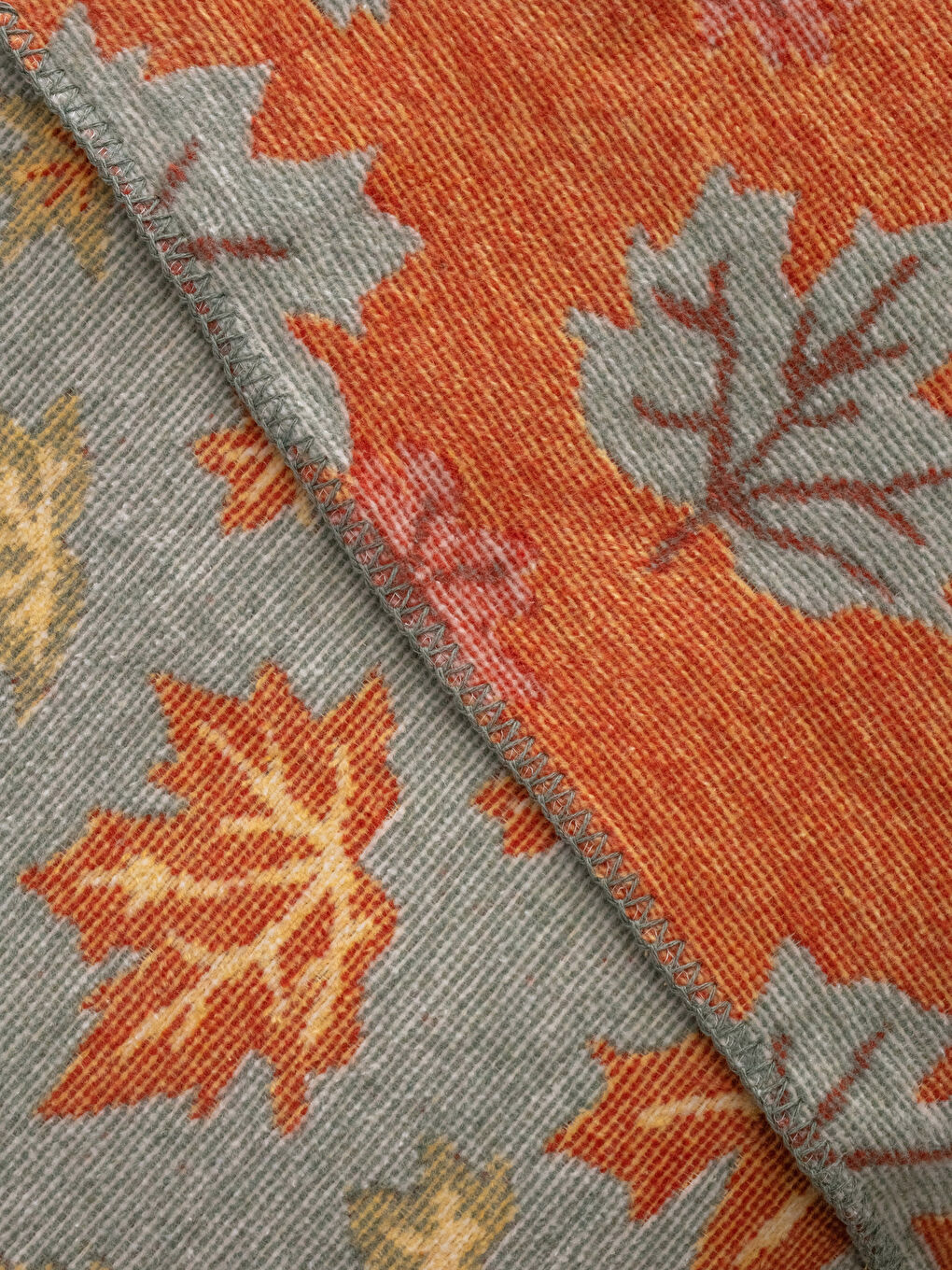 Karışık Yaprak Desenli Çift Kişilik Battaniye 200x220 cm-3