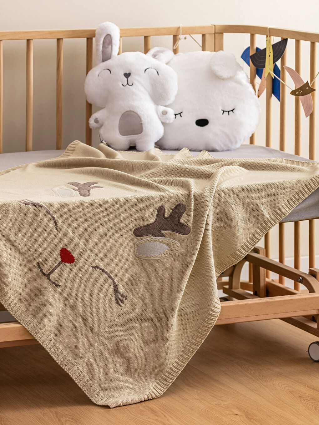 Deer Embroidered Baby Blanket 80x100 Cm
