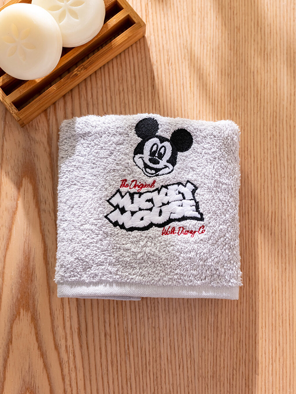 LCW HOME Mickey Mouse Licensed Cotton Boy Hand Towel 30x50 Cm -W2DJ20Z4-CTK