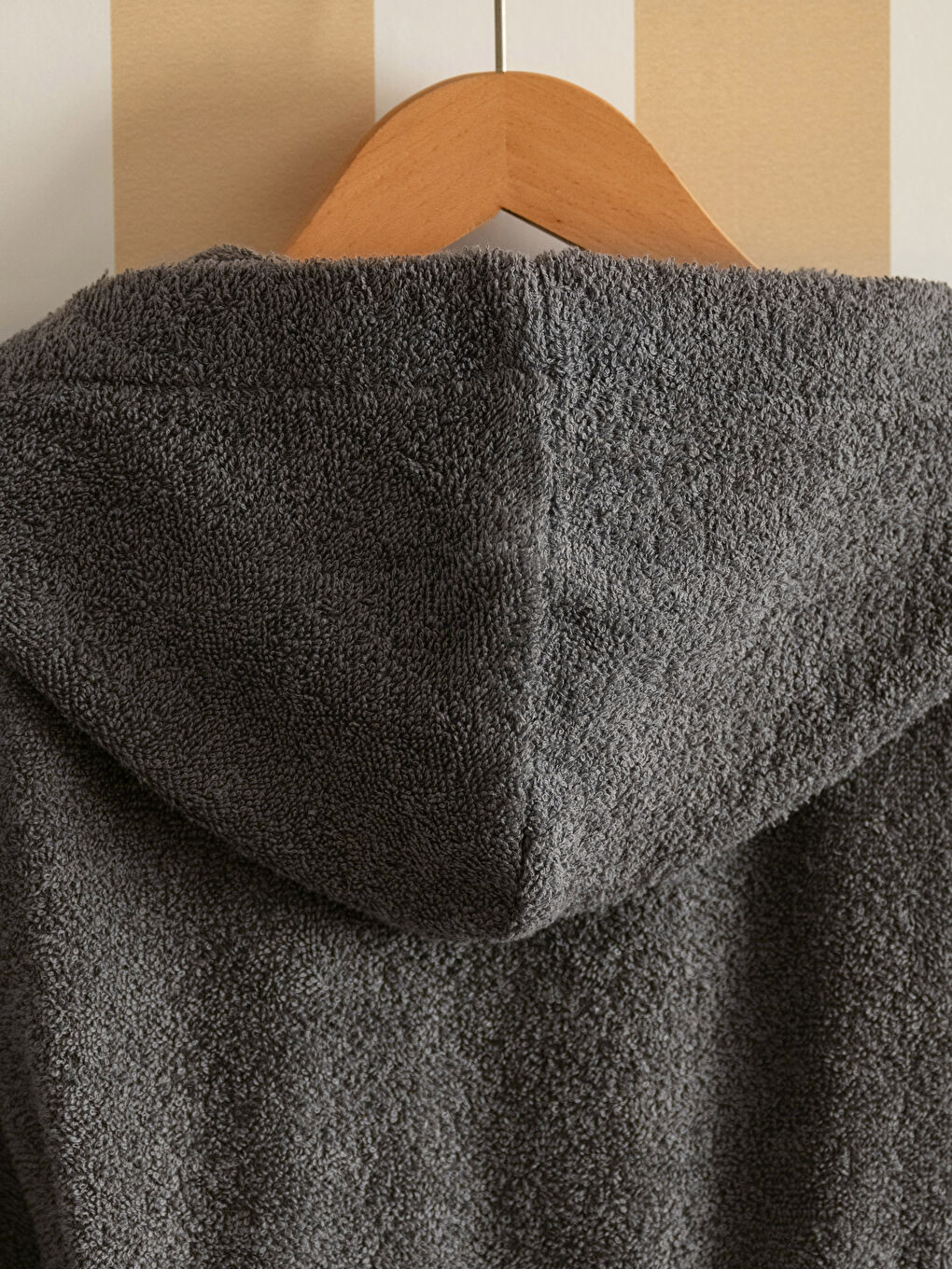 Gri Kapüşonlu Mickey Mouse Nakışlı Erkek Bebek Bornoz-3