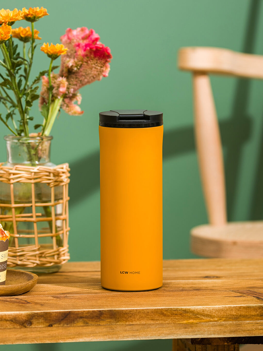 Оранжевый Термос