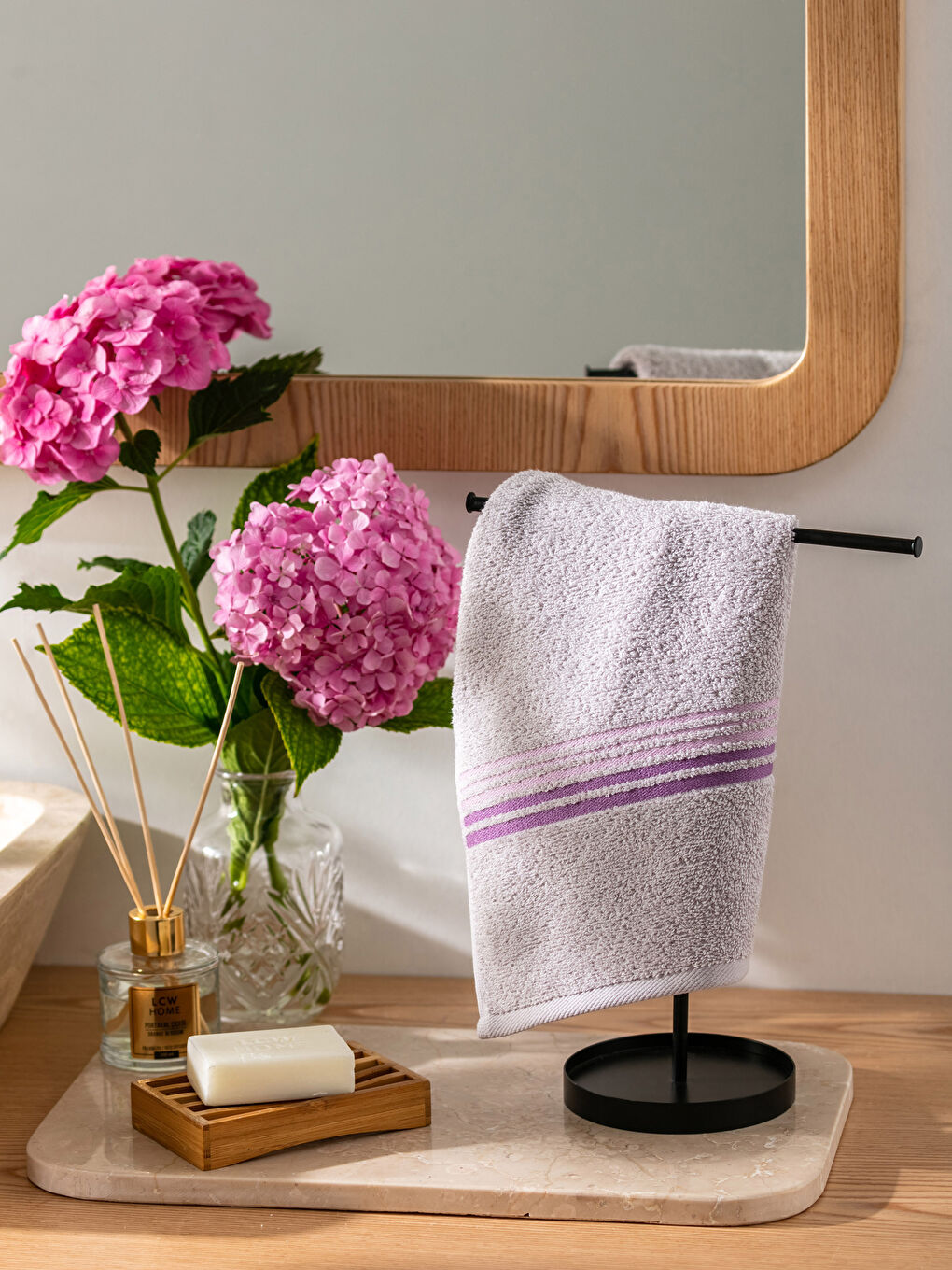 Pembe Çizgili El Havlusu 30x50 cm-1