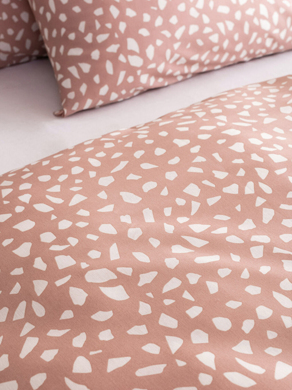 Pembe Desenli Çift Kişilik Nevresim Seti-4