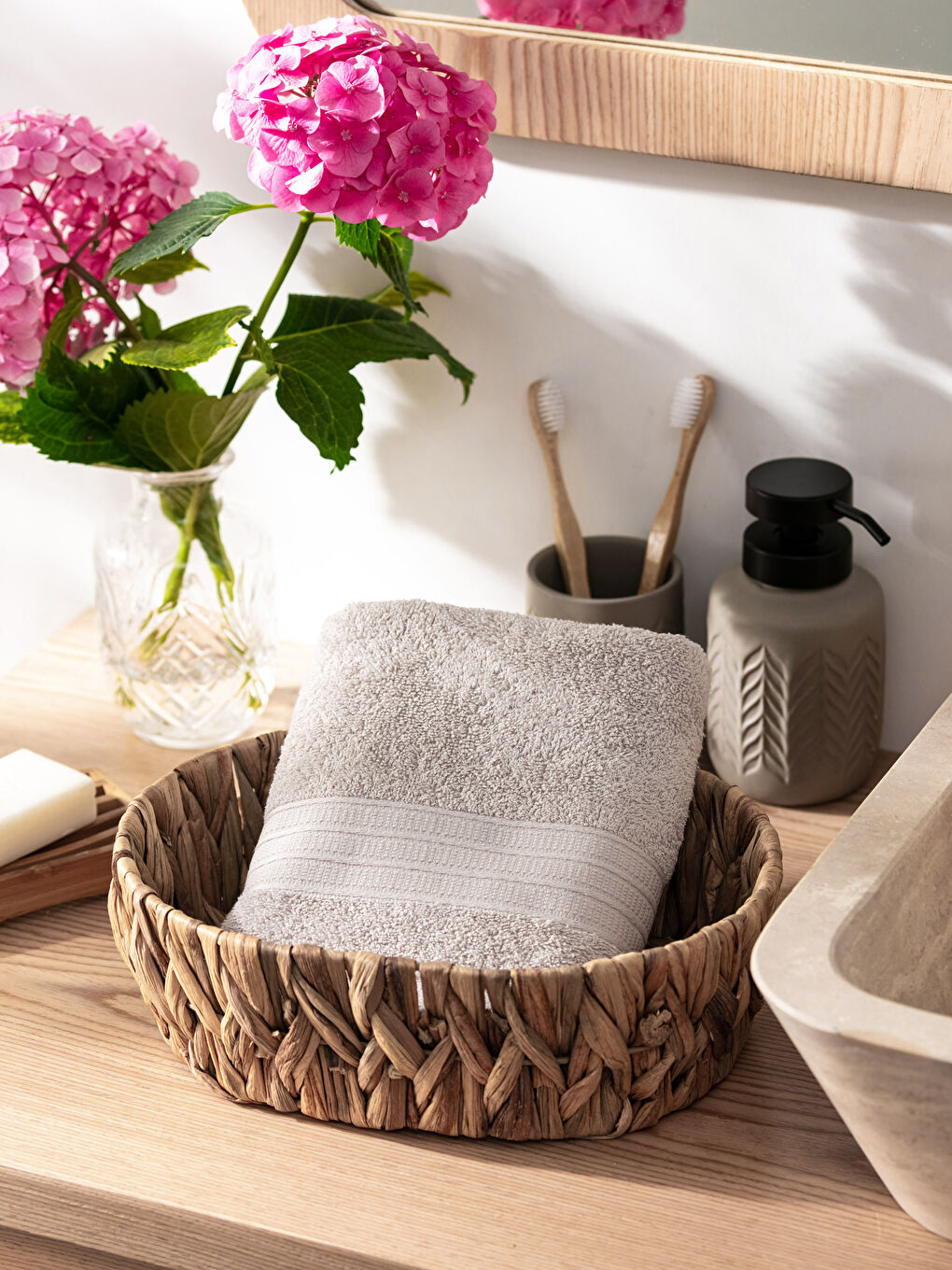 منشفة وجه قطنية سادة 50×80 سم-1