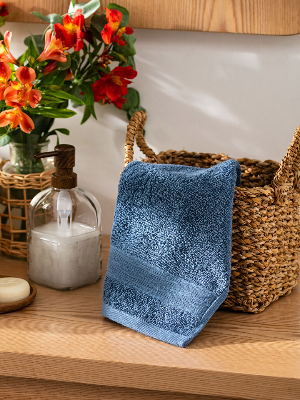 Serviette d'invité en coton uni 30x50 cm-1