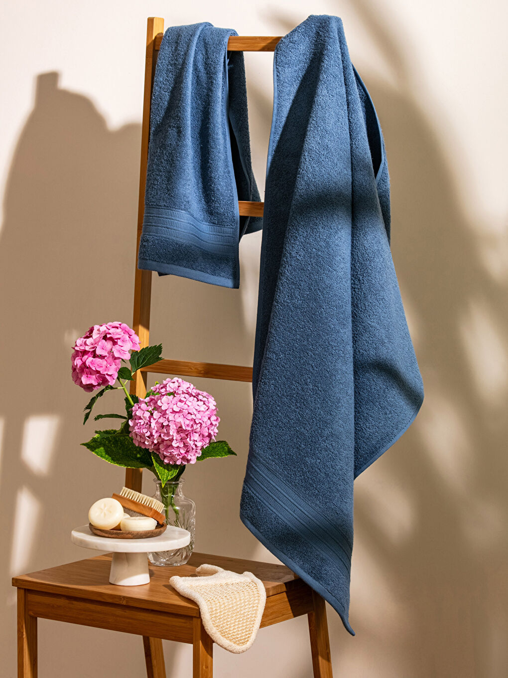 مجموعة فوط حمام قطن سادة - مجموعتين